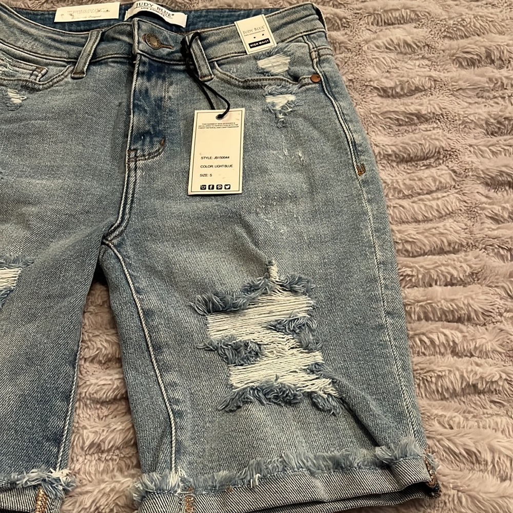 NWT Judy Blue High Waisted Rise Light Wash Bermuda Long Jeans Shorts New Small - Picture 6 of 13